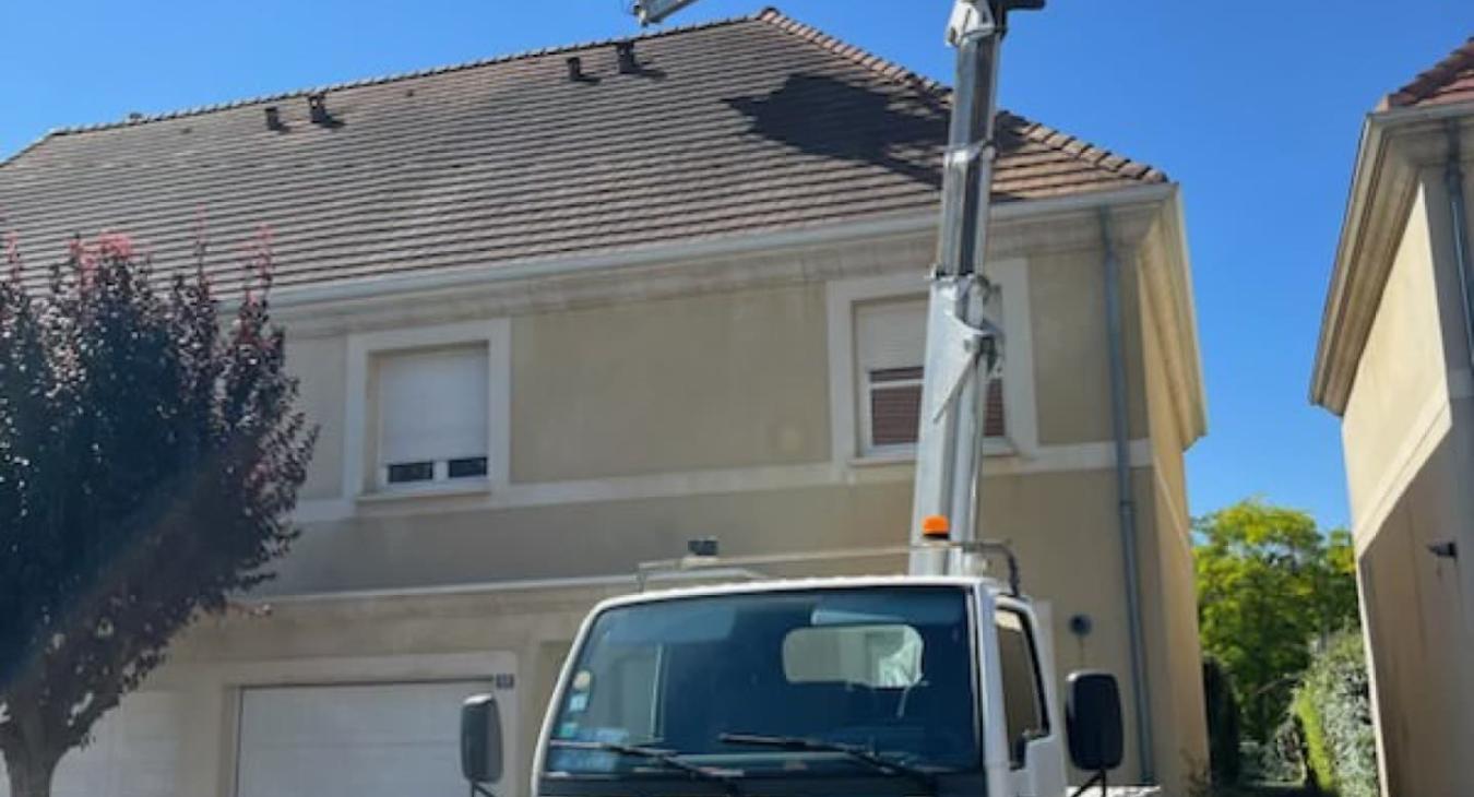 Nettoyage de toiture et façade 77