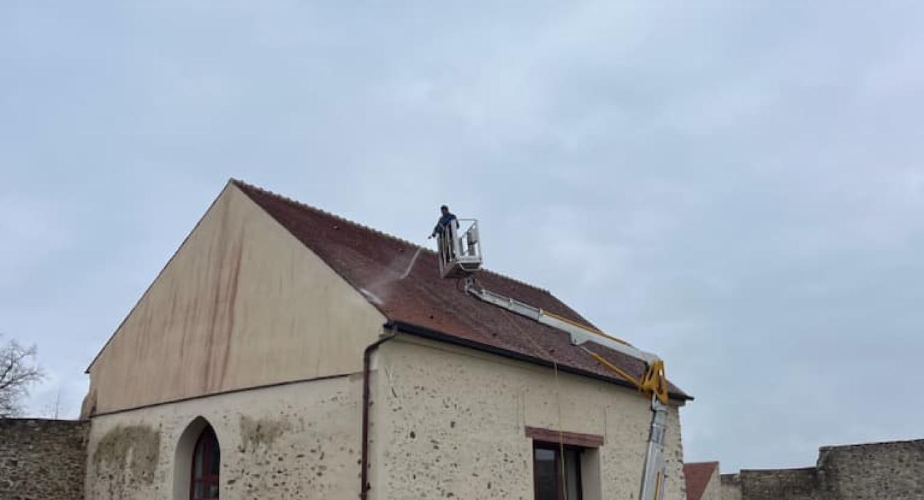 Nettoyage de façade et toiture Verdelot