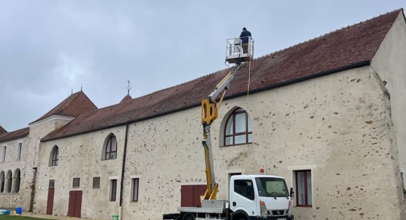 Nettoyage de façade et toiture Verdelot
